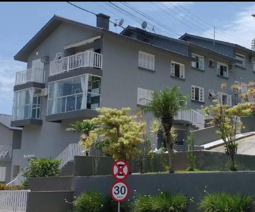 Apto Vista Mar -250Mts Da Praia Bombinhas Kültér fotó